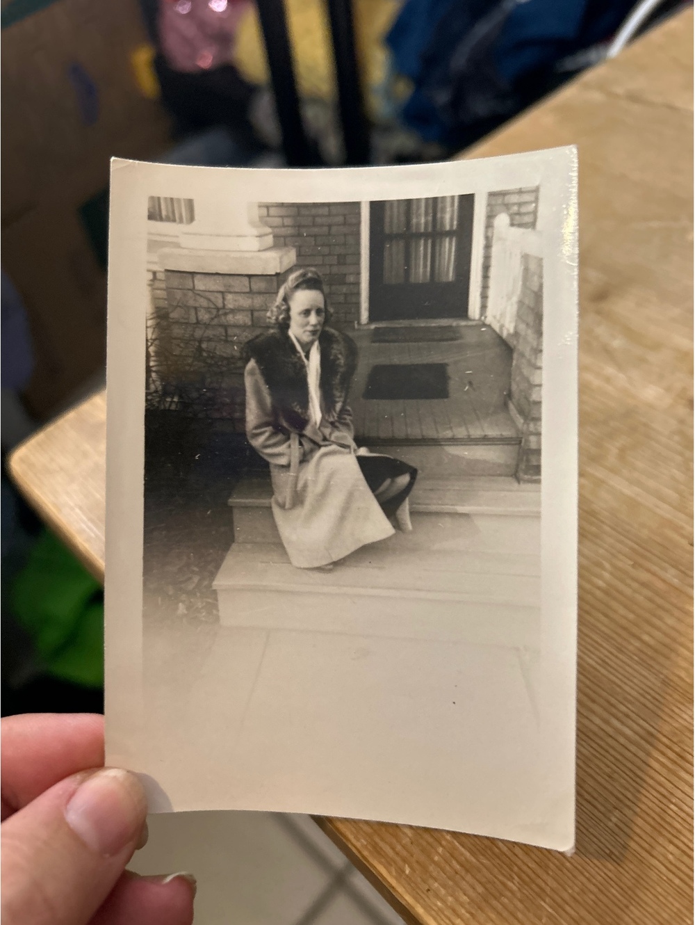1943 photograph of a woman alone during the war